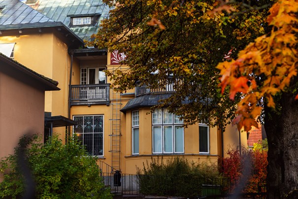 Bild på fasad av Musikkonservatoriet.